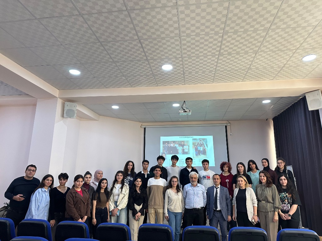 Prof. Qərib Mürşüdov Seminarı Qrup Fotosu